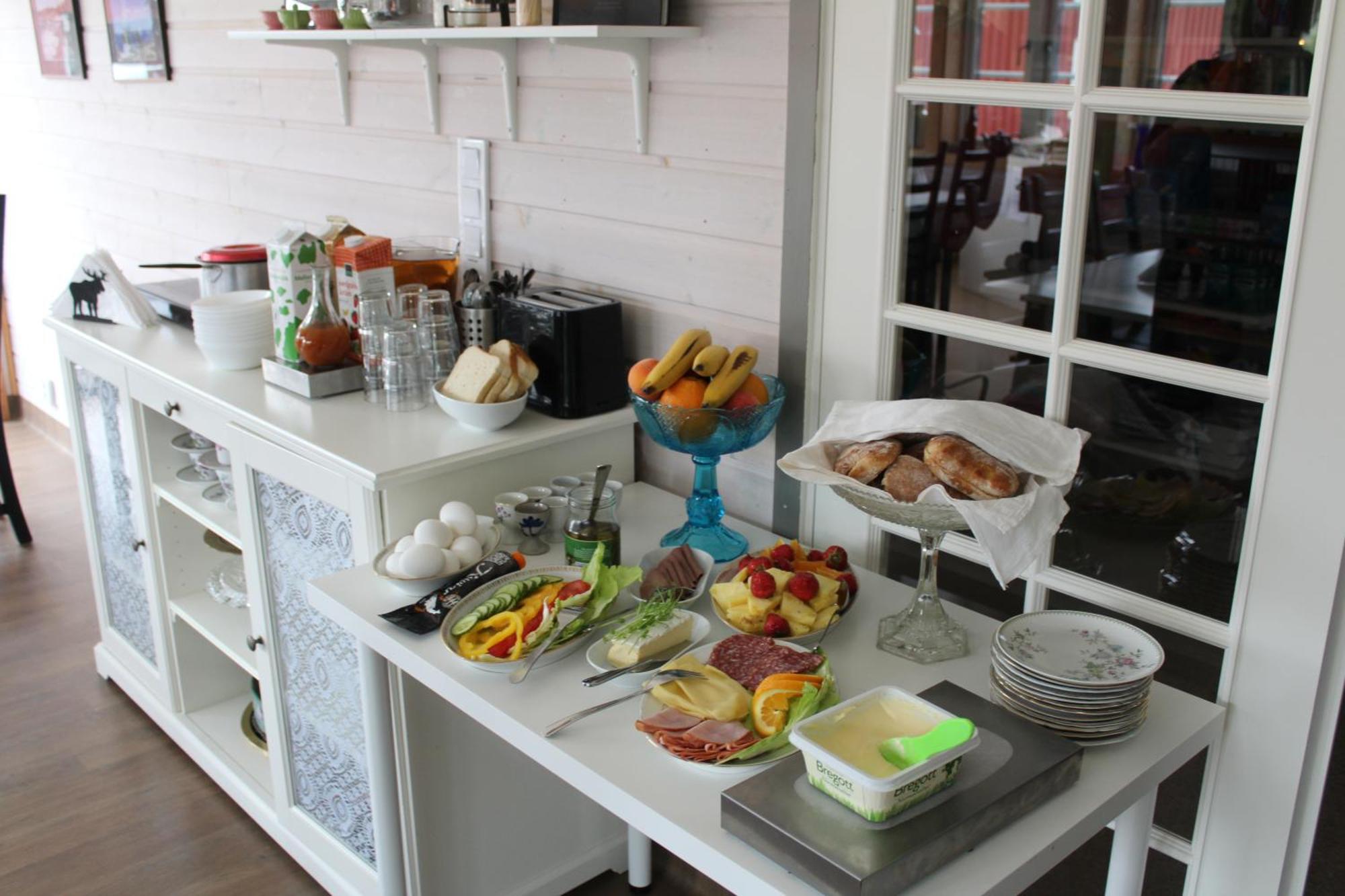 & Skaergardscafe Hostel *